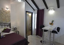 Kuzma Rooms