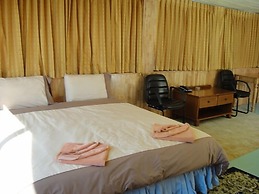 Baan Karon Hill Phuket Resort