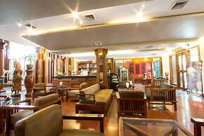 Royal Empire Hotel