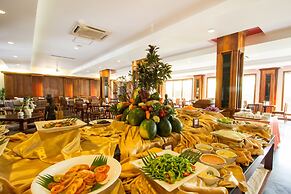 Royal Empire Hotel