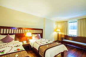 Royal Empire Hotel