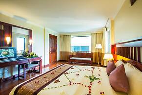 Royal Empire Hotel