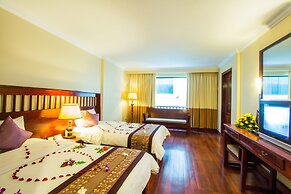 Royal Empire Hotel