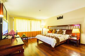 Royal Empire Hotel