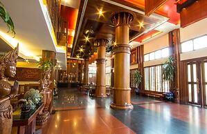 Royal Empire Hotel