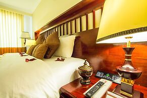Royal Empire Hotel