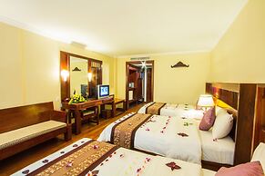 Royal Empire Hotel