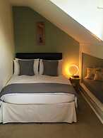 Alcuin Lodge