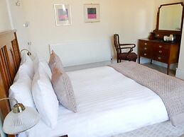 Alcuin Lodge