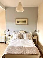 Alcuin Lodge