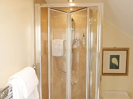 Alcuin Lodge