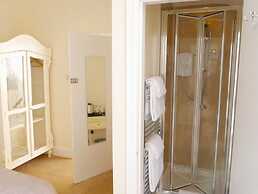 Alcuin Lodge