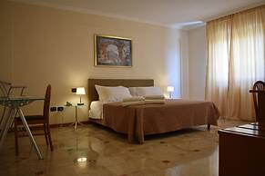 Hotel Palace 2000