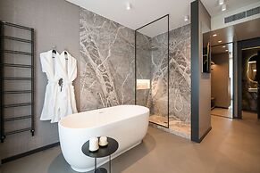 DUPARC Contemporary Suites