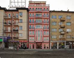 Central Plaza Hotel