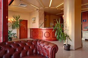 Central Plaza Hotel