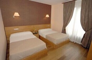 Hotel O Desvío