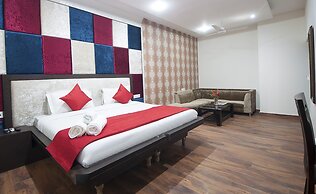 Hotel Apra International