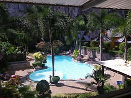 Diamond Cave Resort