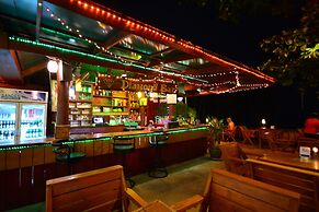 Diamond Cave Resort