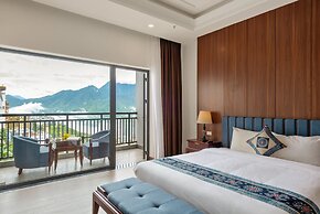 Bamboo Sapa Hotel