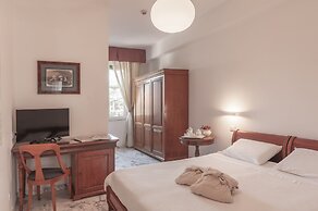 Hotel President
