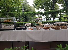 Villa Scacciapensieri Boutique Hotel