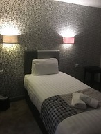 Richmond Park Hotel