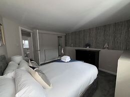 Richmond Park Hotel