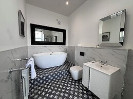 Richmond Park Hotel