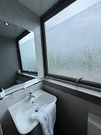 Richmond Park Hotel