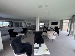 Richmond Park Hotel