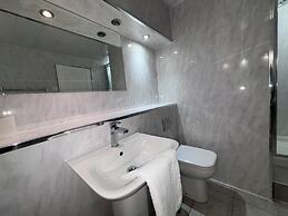 Richmond Park Hotel