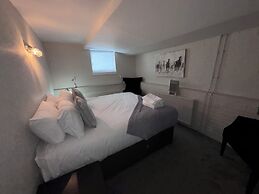 Richmond Park Hotel