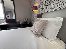 Richmond Park Hotel