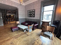Richmond Park Hotel