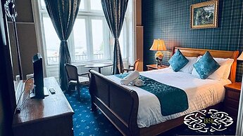 Royal Marine Hotel