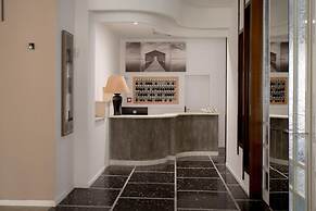 c-hotels International