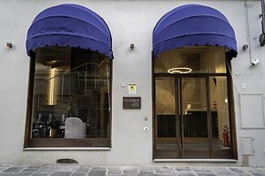 Hotel Cosmos