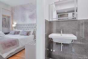 Hotel Cosmos