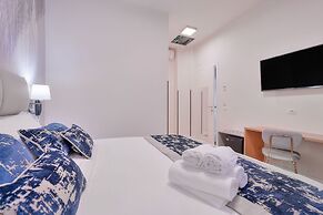 Hotel Cosmos
