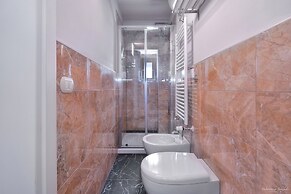 Hotel Cosmos