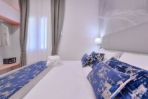 Hotel Cosmos