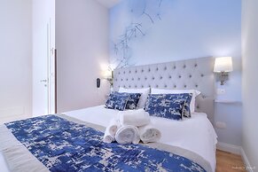 Hotel Cosmos