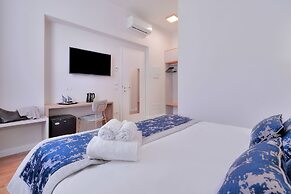 Hotel Cosmos