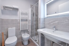 Hotel Cosmos