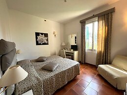Hotel Clelia Logis