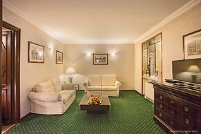 Aldrovandi Residence City Suites