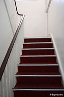 Islington Inn