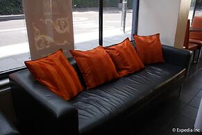 Islington Inn